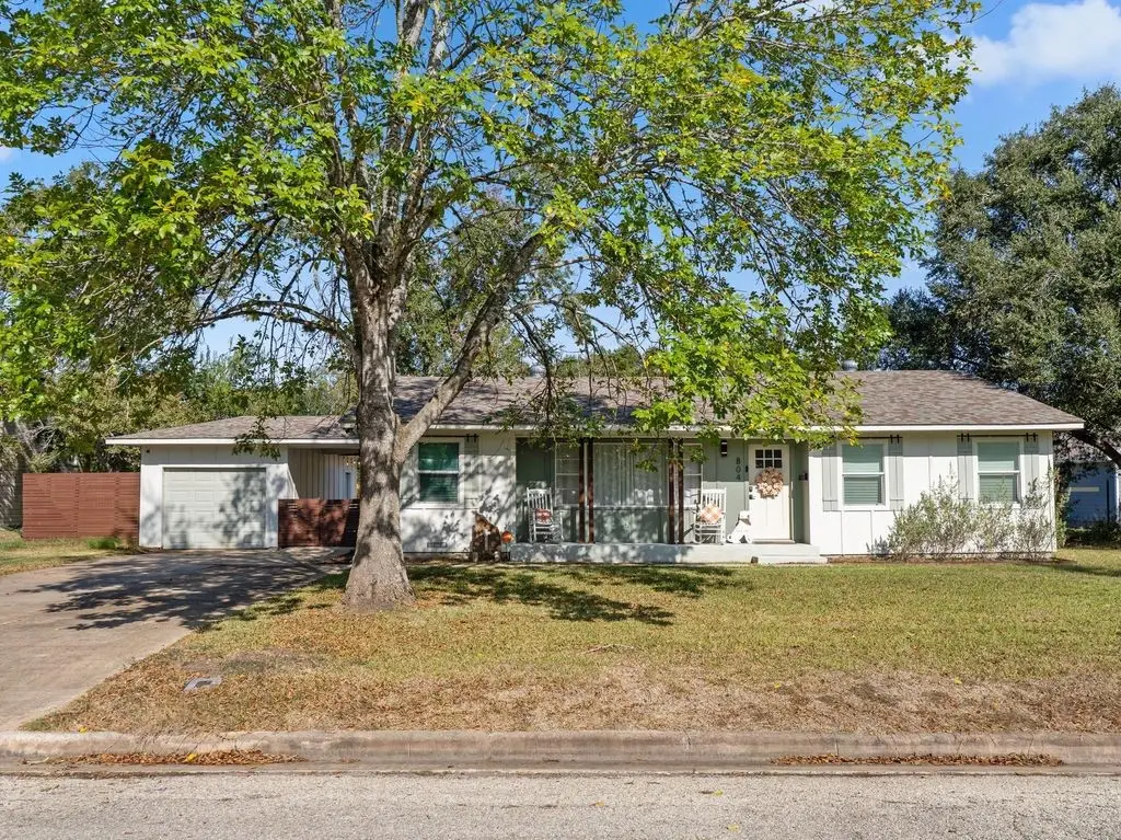 804 Peach Street, El Campo, TX 77437 - #1