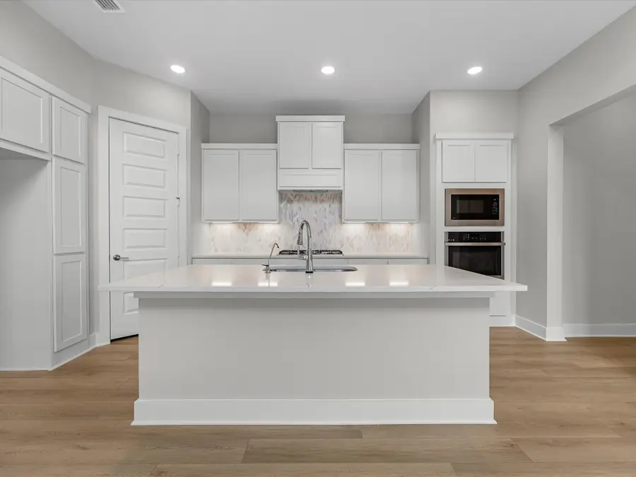 7112 Simmental Court, Montgomery, TX 77316 - Image #2