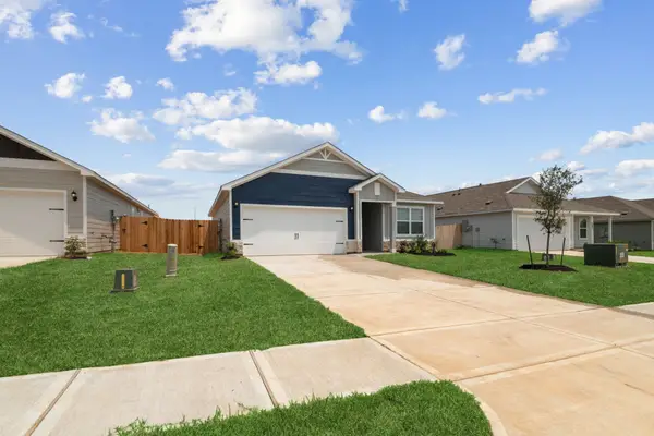 700 Jasmine Ridge Lane, Waller, TX 77484