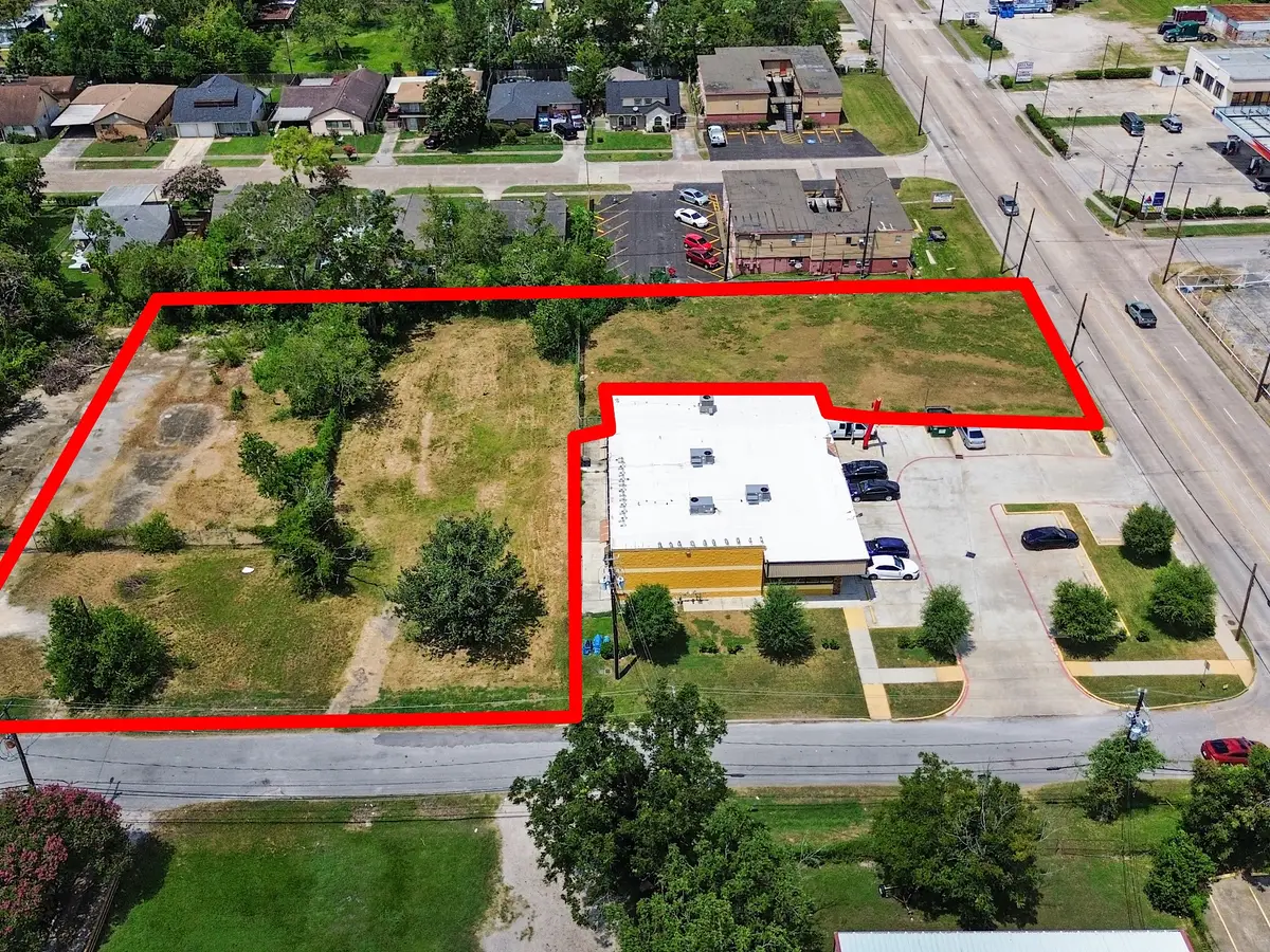 2810 Preston Ave Drive, Pasadena, TX 77502 - #1