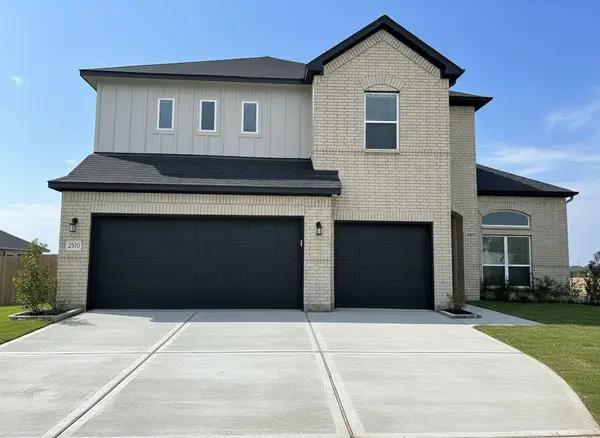 2510 Shallow Lake Lane, Iowa Colony, TX 77583