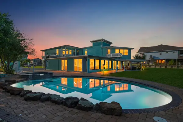 815 5th Street, Dickinson, TX 77539