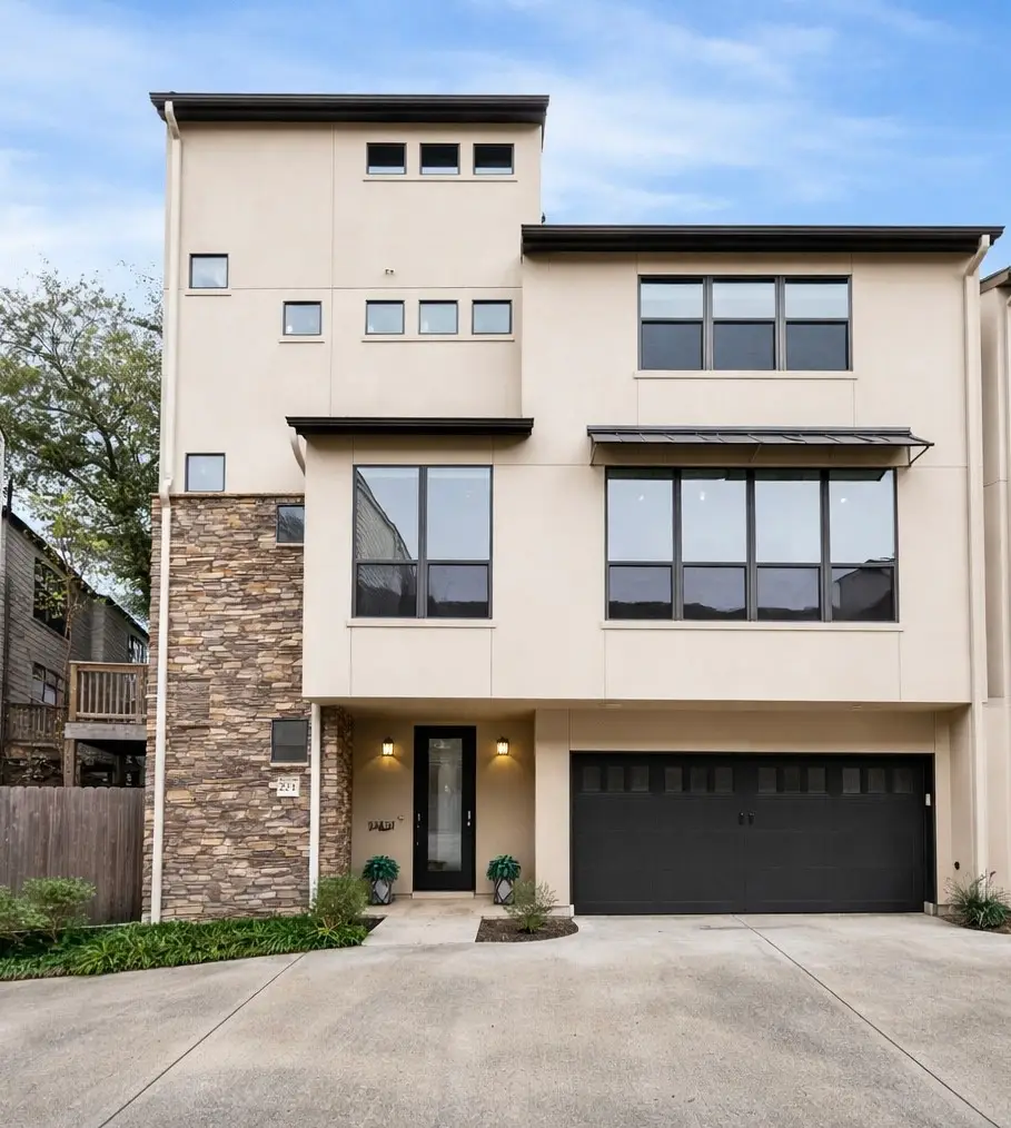 220 Detering Street, Houston, TX 77007 - Image #1