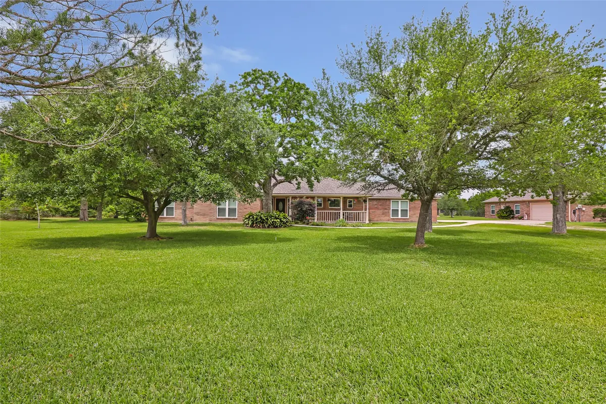 11615 Cedar Gully Road, Beach City, TX 77523 - #1