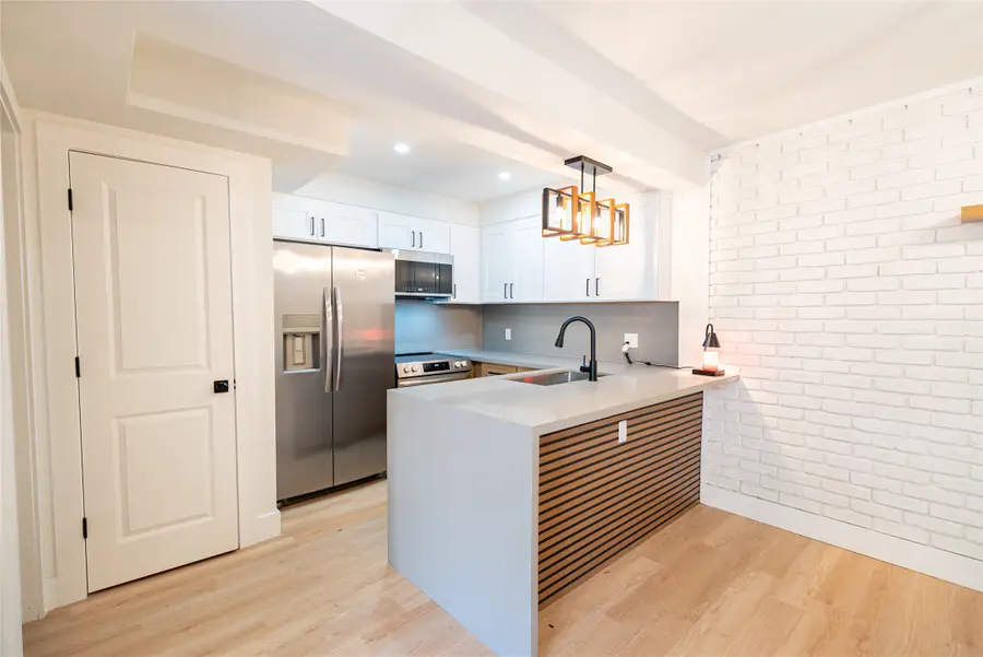 893 Wax Myrtle Lane #3, Houston, TX 77079 - Image #2