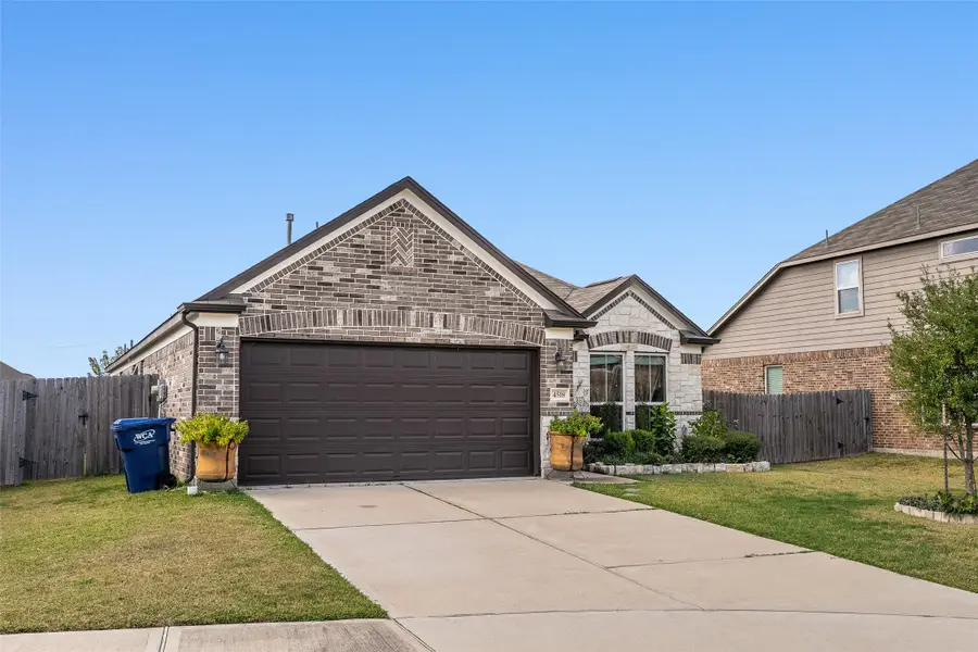 4518 Antero Court, Rosenberg, TX 77471 - Image #2