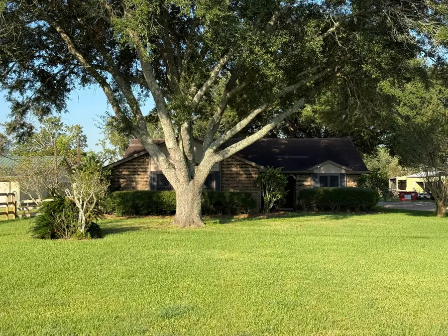 16808 County Road 831, Pearland, TX 77584 - #2