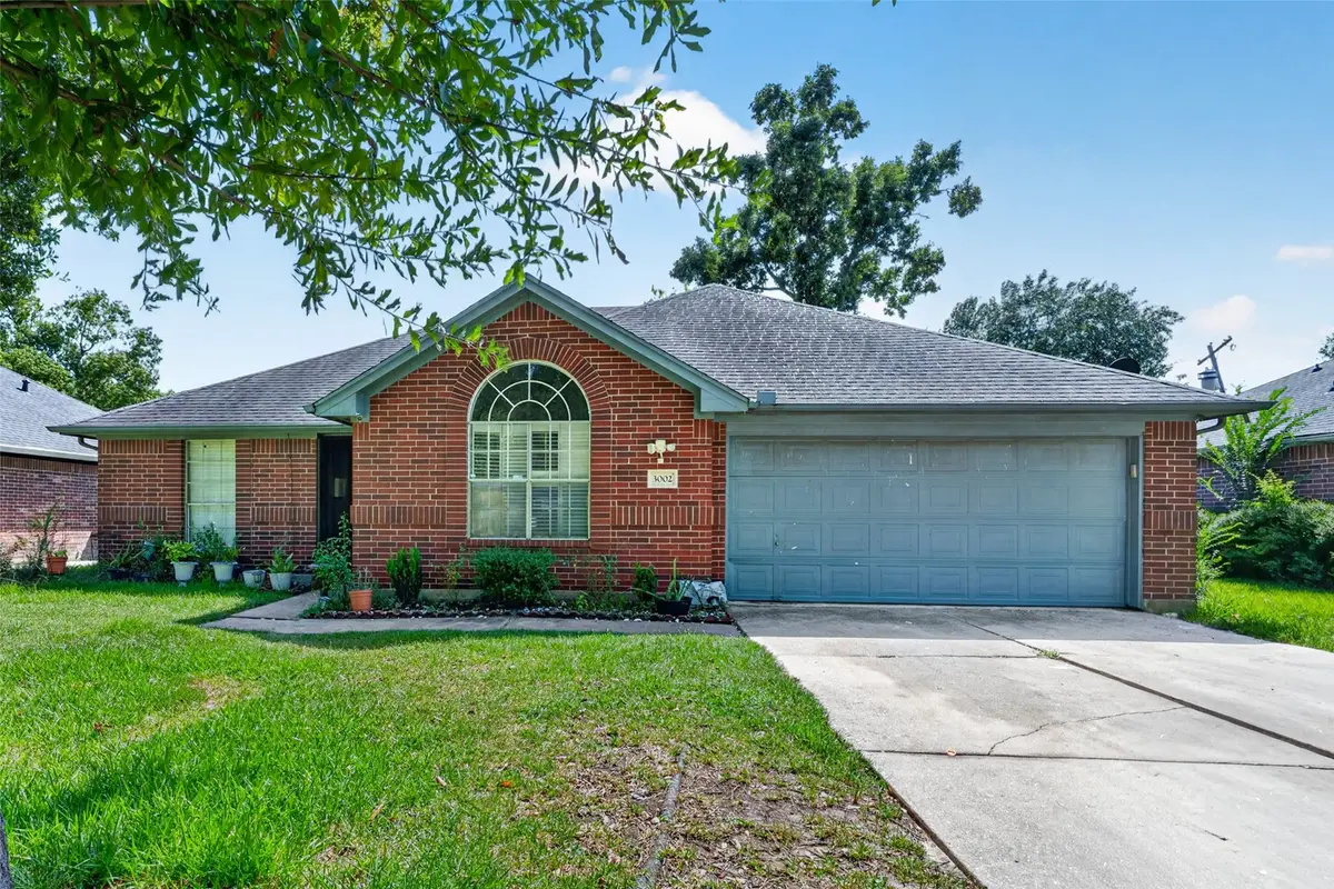 3002 Overland Trail, Dickinson, TX 77539 - #1