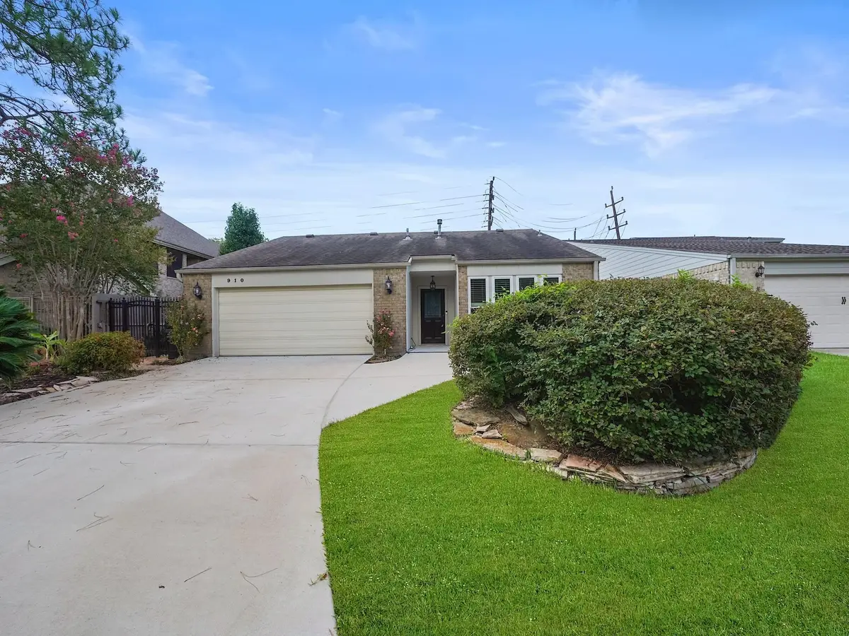 910 Enclave Parkway, Houston, TX 77077 - Image #1