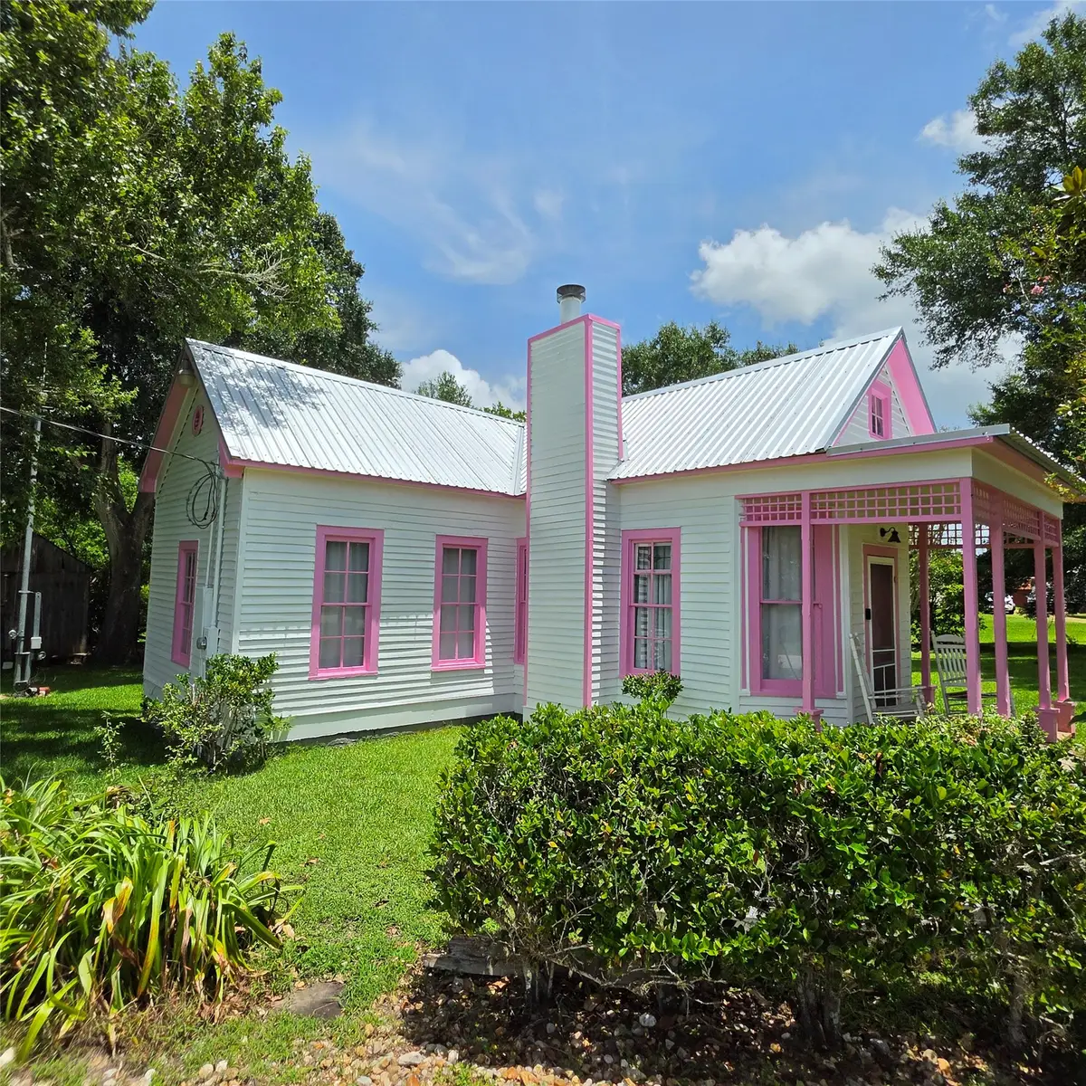 624 Houston Street, New Ulm, TX 78950 - #1