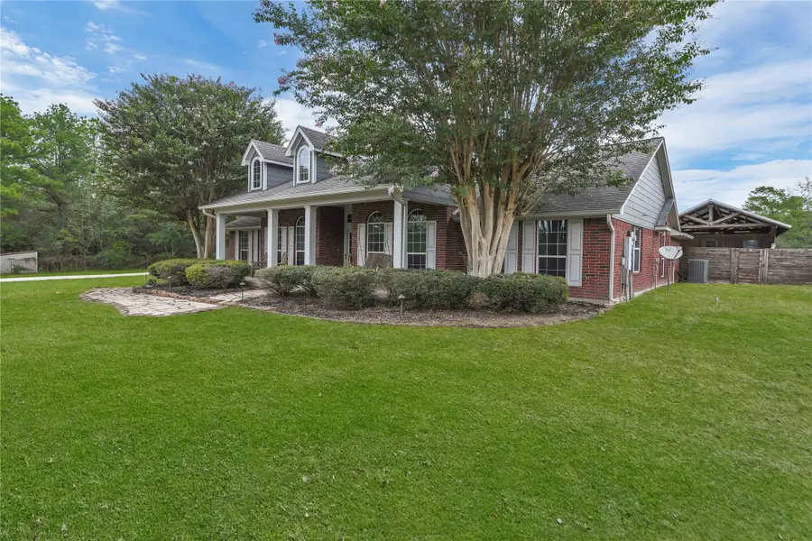 12686 Timberline Estates Drive, Willis, TX 77378 - Image #2