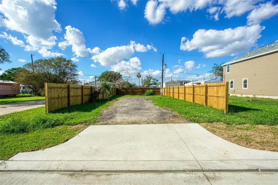 142 Flamingo Bight S, Baytown, TX 77523 - #2