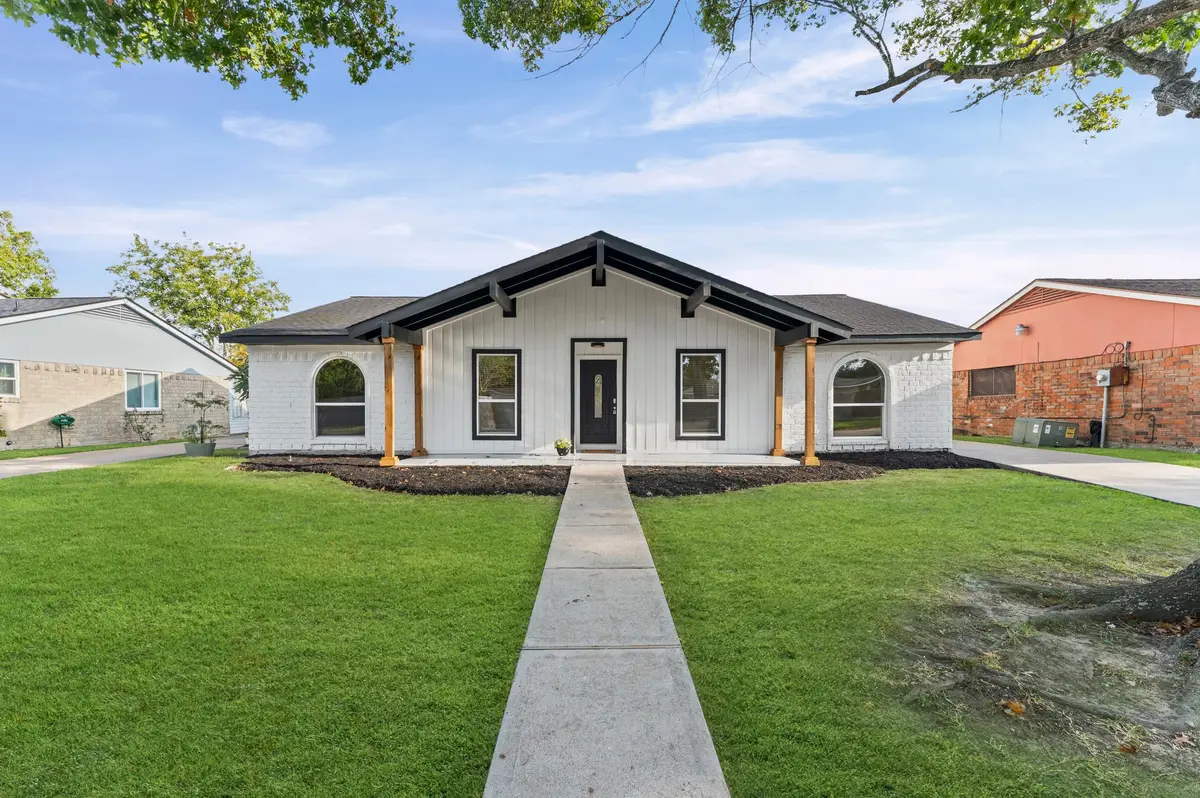 10306 Sagedowne Lane, Houston, TX 77089 - Image #1