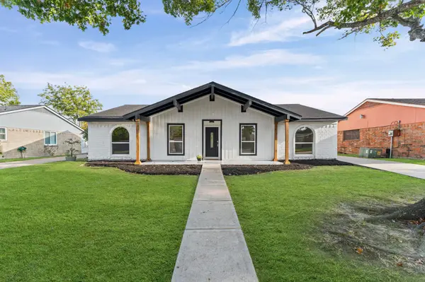 10306 Sagedowne Lane, Houston, TX 77089