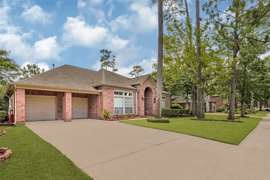 709 Hidden Woods Lane, Friendswood, TX 77546 - Image #2