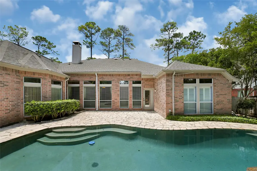709 Hidden Woods Lane, Friendswood, TX 77546 - Image #3