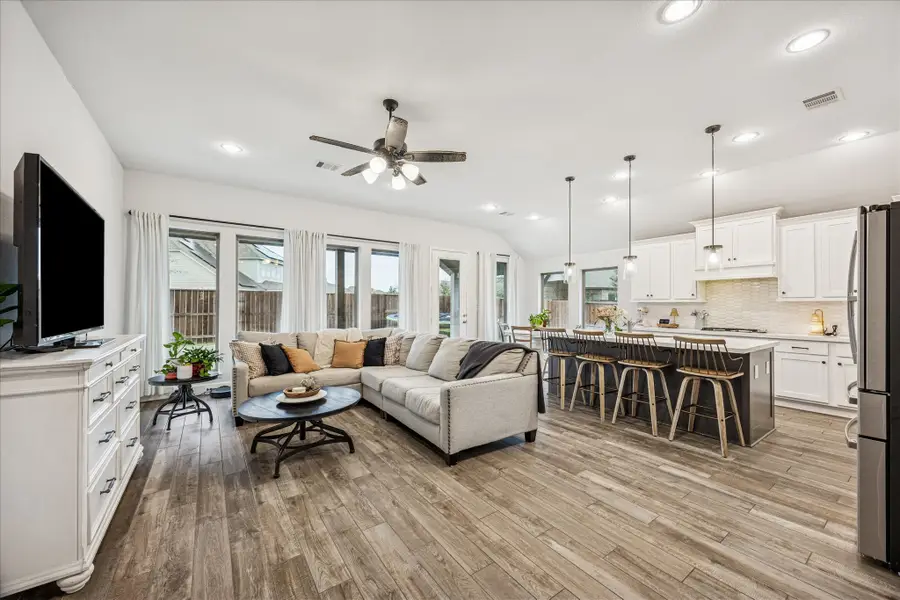 4527 Peloton Road, Rosharon, TX 77583 - #3