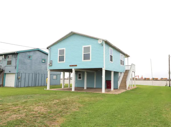 1771 Private Road 675, Sargent, TX 77414