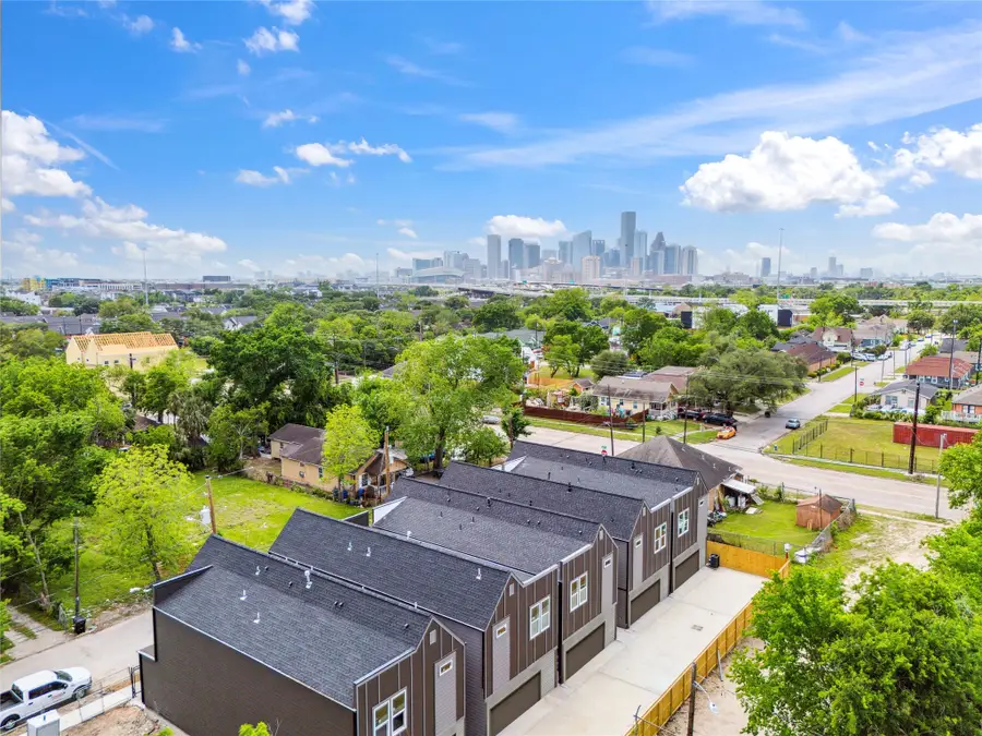 3413 Stonewall Street, Houston, TX 77020 - Image #2