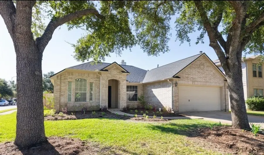 17238 Maple Hollow Drive, Sugar Land, TX 77498 - #2