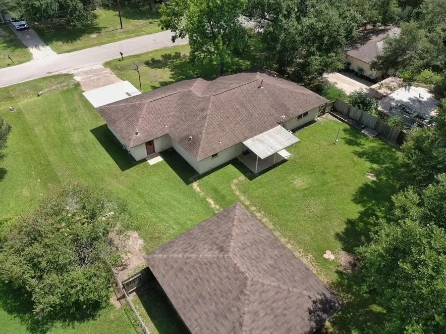 516 Dwyer Street, Angleton, TX 77515 - #3