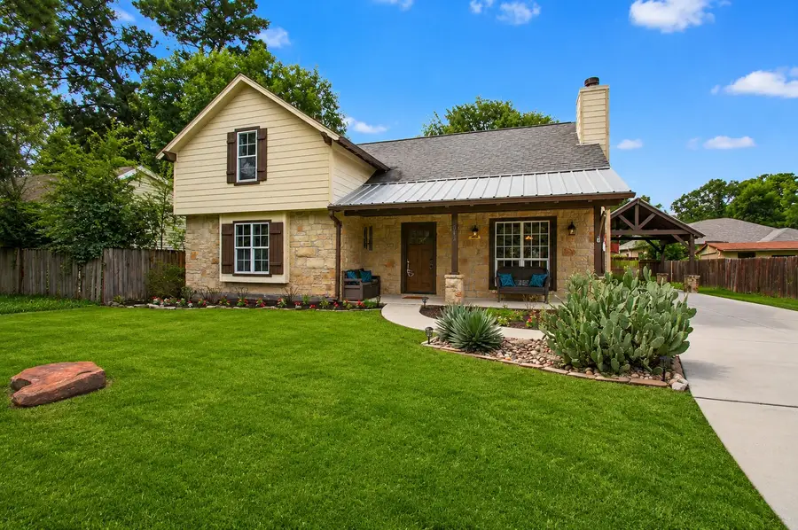 312 Springwood Drive, Conroe, TX 77385 - #2