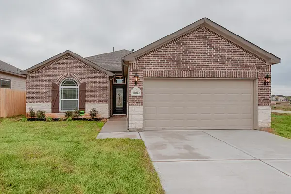 12388 Hackberry Dr, Willis, TX 77318