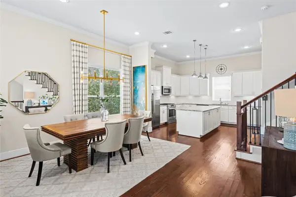 5809 E Post Oak Lane, Houston, TX 77055