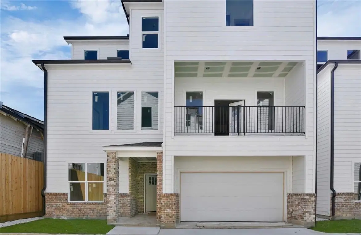 207 Edgewood Street #B, Houston, TX 77011 - Image #1