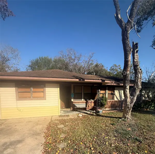 10913 Hoffer Street, Houston, TX 77075