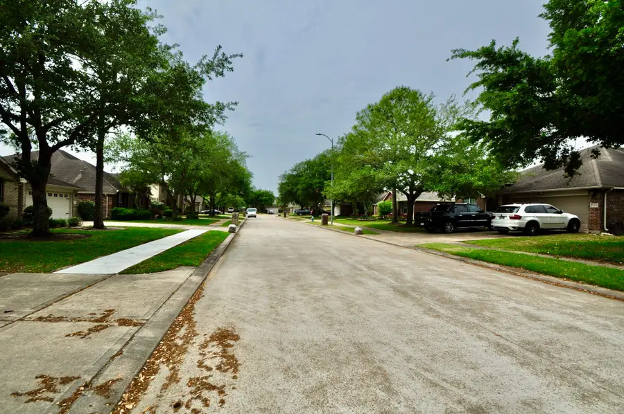 6806 Adella Court, Pearland, TX 77584 - #2