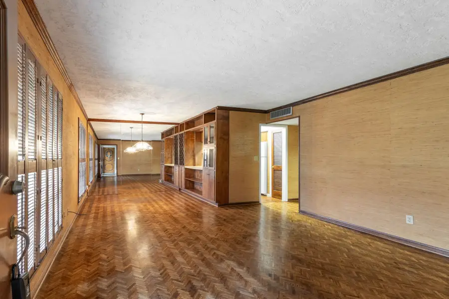 6472 Bayou Glen Road, Houston, TX 77057 - Image #3