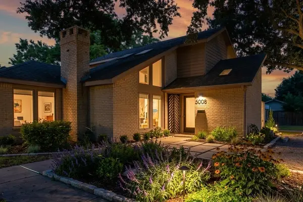 5008 Locust Street, Bellaire, TX 77401