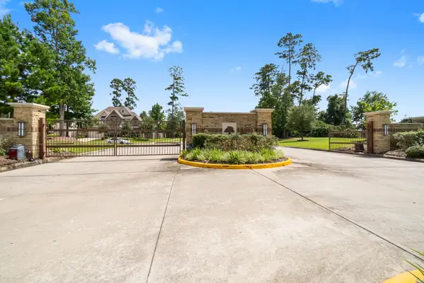 32052 Autumn Orchard Lane, Conroe, TX 77385