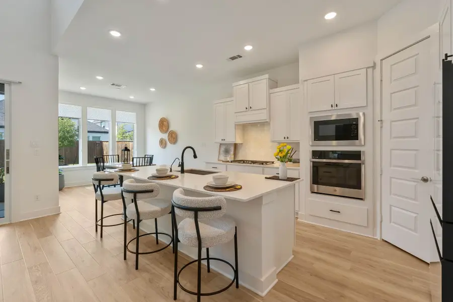 26915 Southwick Valley Lane, The Woodlands, TX 77389 - Image #2