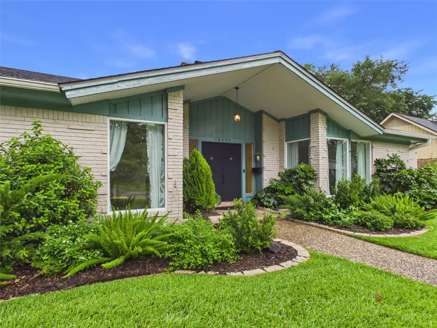 18591 Martinique Drive, Nassau Bay, TX 77058 - #3
