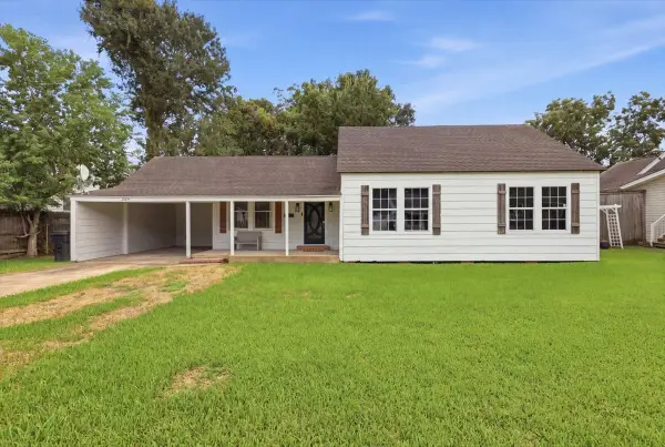 2509 Avenue D, Nederland, TX 77627