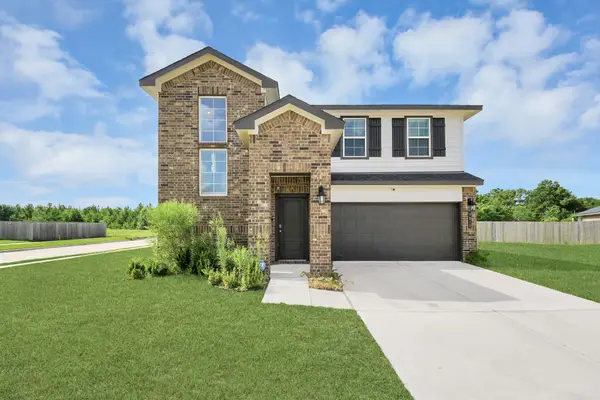 9810 Palm Royal Drive, Baytown, TX 77521