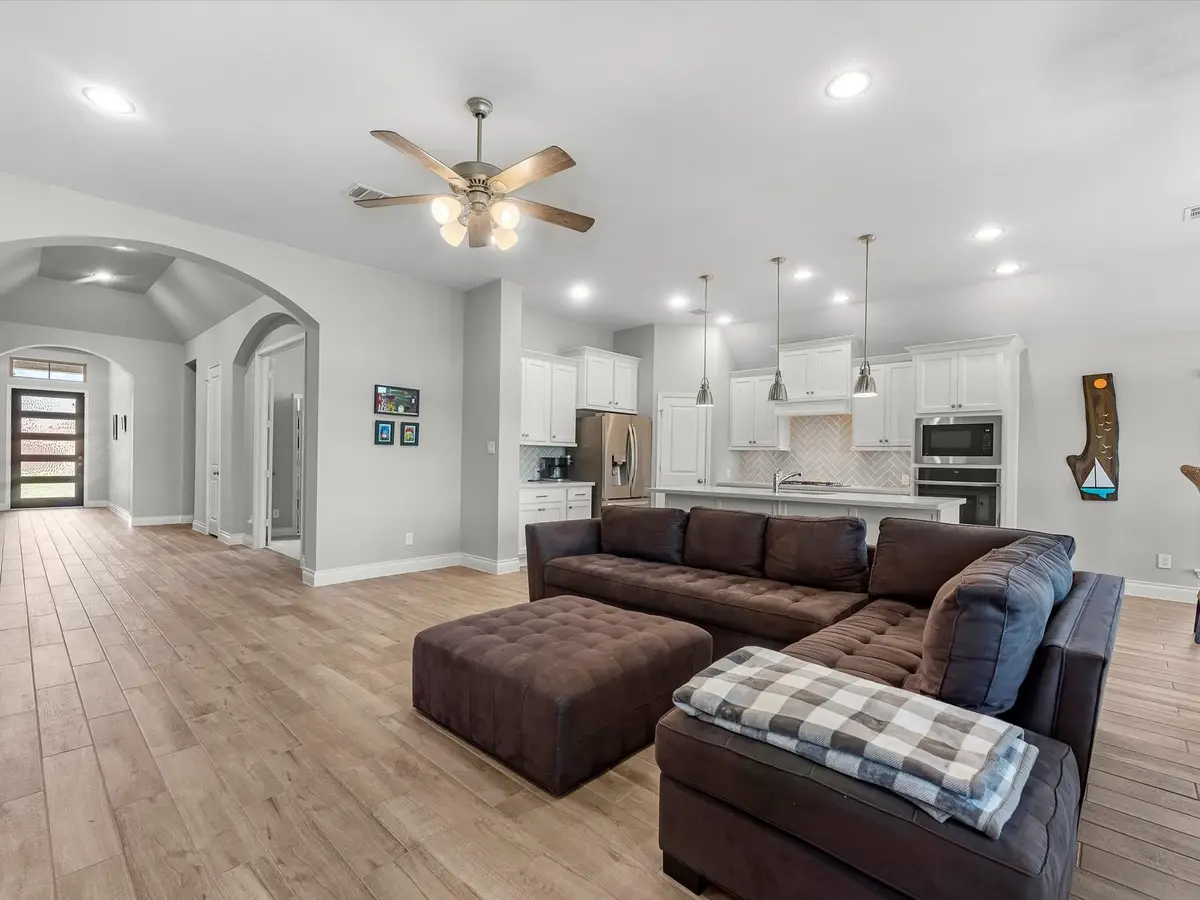 10135 Napier Drive, Iowa Colony, TX 77583 - #1