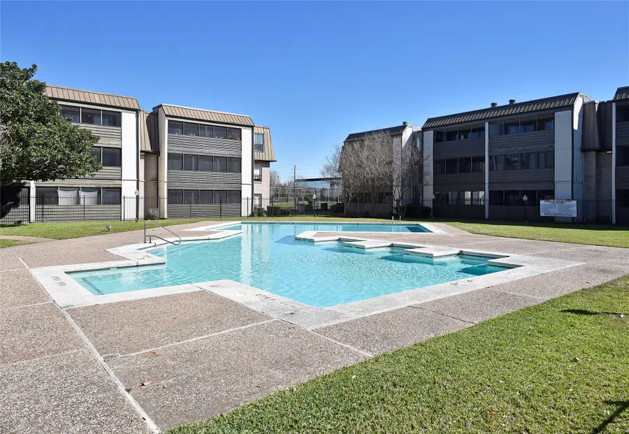 3035 Walnut Bend Lane #15, Houston, TX 77042 - #2