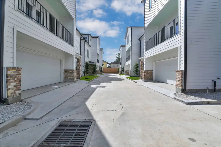 207 Edgewood Street #C, Houston, TX 77011 - Image #3