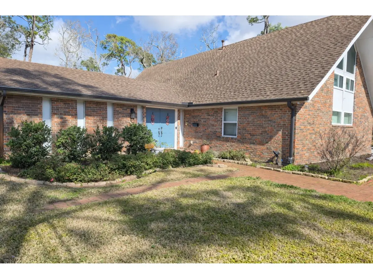 1325 Plantation Drive, Dickinson, TX 77539 - #1