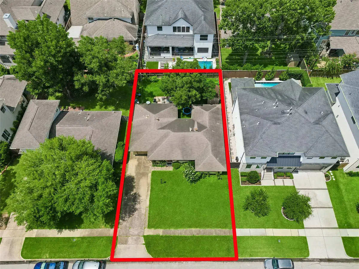 5204 Mimosa Drive, Bellaire, TX 77401 - #1