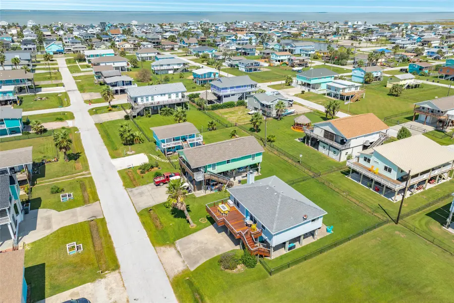 4107 Hardin Drive, Galveston, TX 77554 - Image #3
