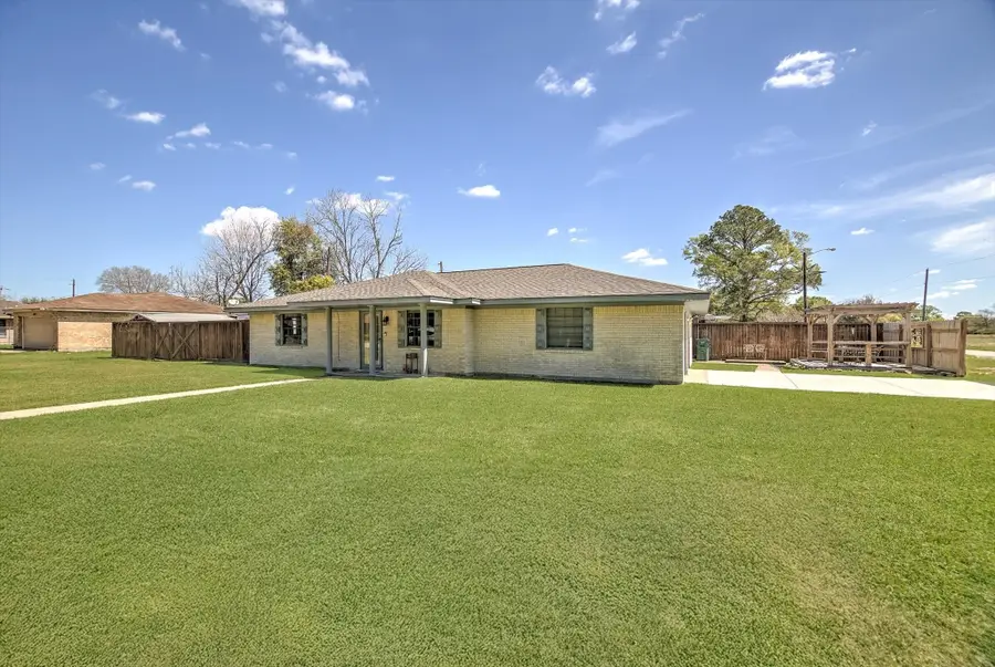 5685 Theresa Street, Beaumont, TX 77705 - #2