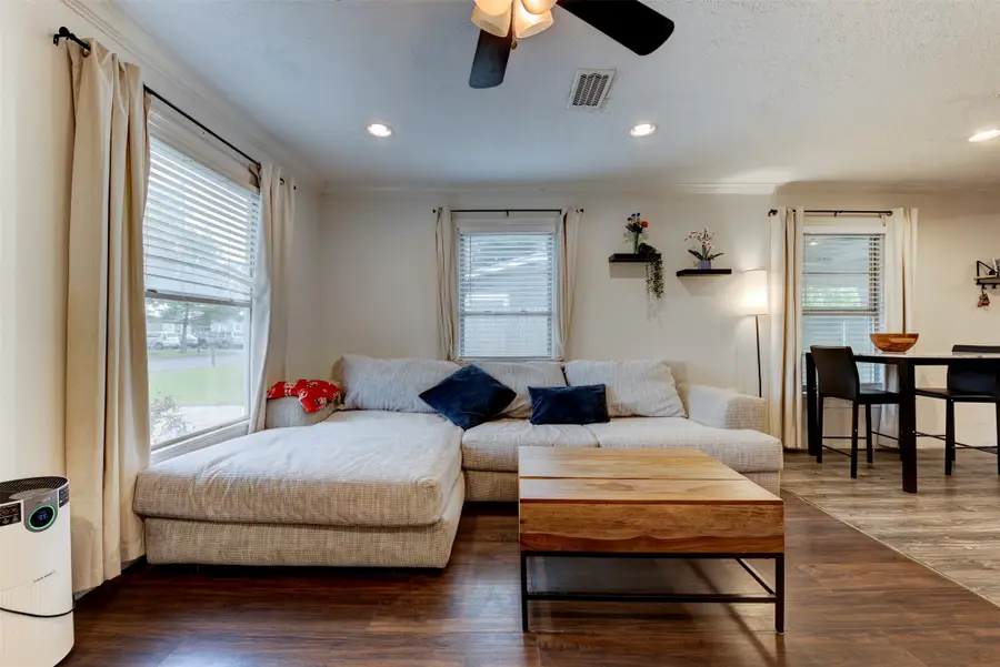 708 Gresham Street, Baytown, TX 77520 - #3