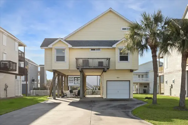 13723 Pirates Beach Boulevard, Galveston, TX 77554