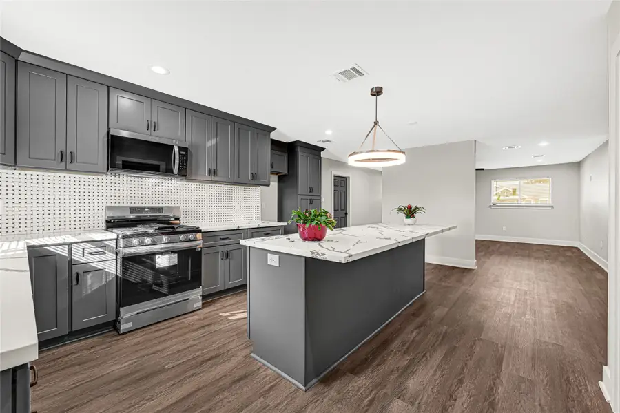 7614 Dixie Drive, Houston, TX 77087 - Image #2