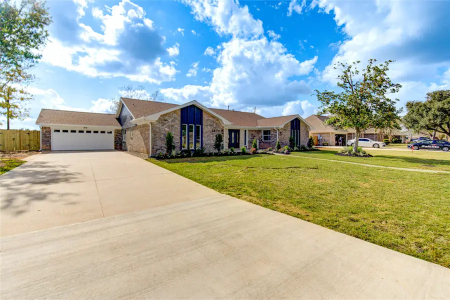 2609 Adams Street, Alvin, TX 77511 - Image #2