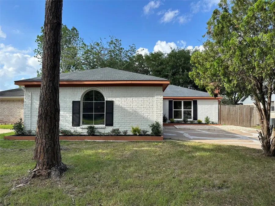 5026 Court Road, Houston, TX 77053 - #2